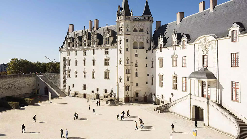 Mécénat avec le FMC - Cour du Château des Ducs de Bretagne - Lamotte